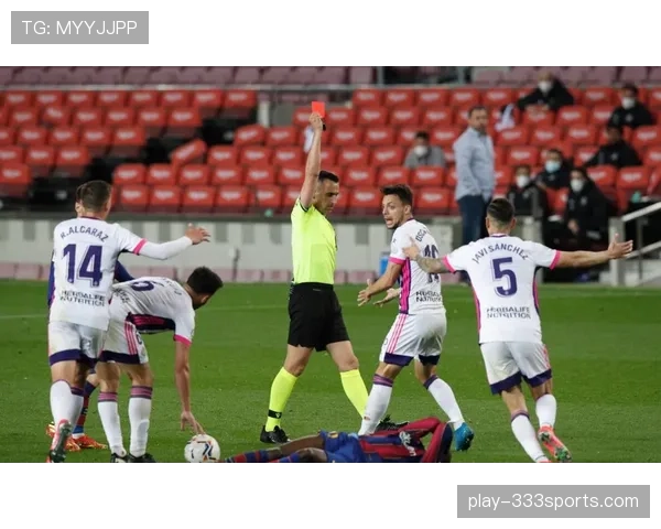 故意手球判罚标准：什么动作会被直接红牌罚下？