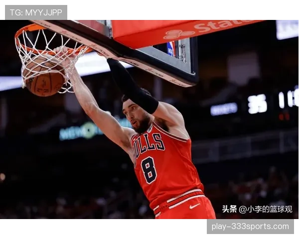 杰伦·格林单打制造空位，效率领先申京挡拆