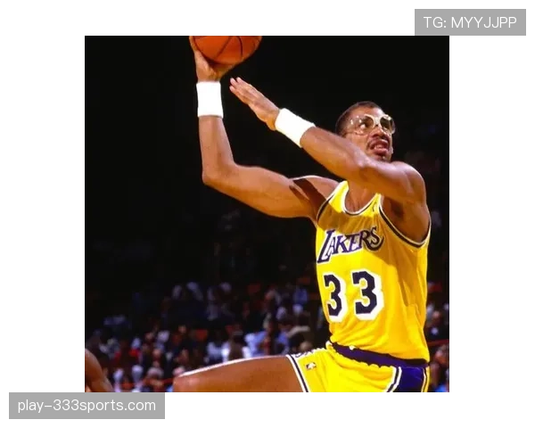 卡里姆·阿卜杜尔-贾巴尔单打终结效率超越同期内线巨星