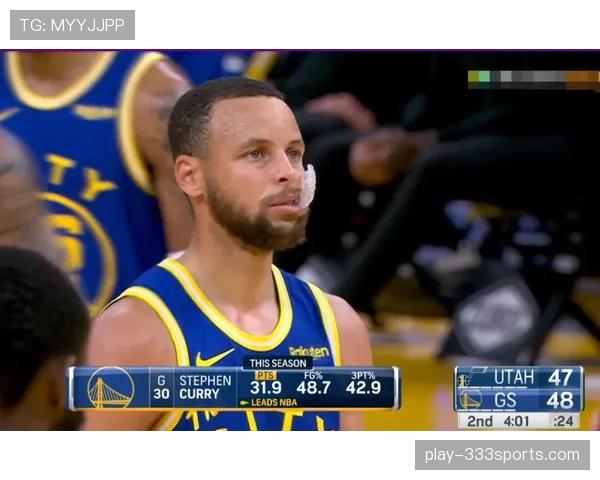 库珀·弗拉格突破制造得分机会提升球队关键时刻效率